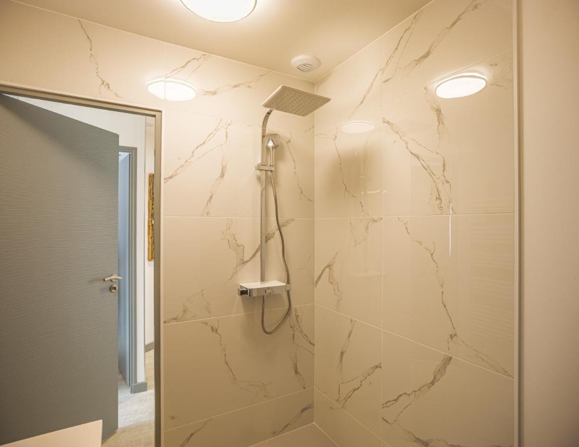 Le Flamboyant - Confort & Rarete - Premium Saint-Andre-les-Vergers Exterior photo